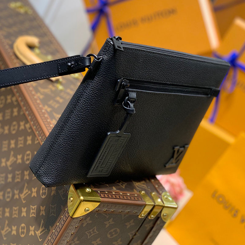 Louis Vuitton AEROGRAM Ipad pouch (M69837)