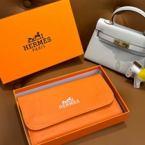 HERMES  化妝刷羊毛散粉刷修容刷腮紅刷粉底刷全套禮盒裝