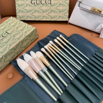 gucci  化妝刷羊毛散粉刷修容刷腮紅刷粉底刷全套禮盒裝